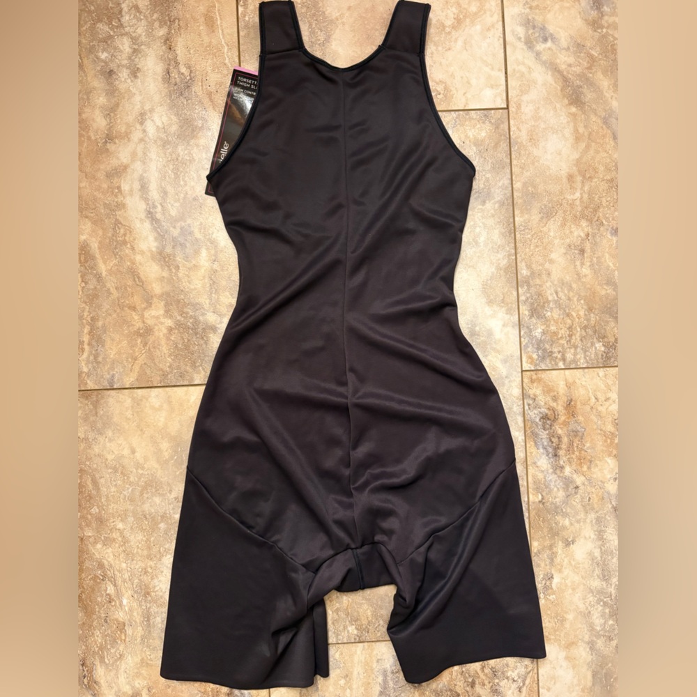NWT Ambrielle High Waist Thigh and Back Magic
Body Shaper Medium - Picture 4 of 7